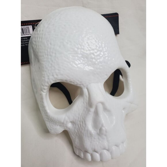 New White Skull Halloween Mask - Picture 5 of 5